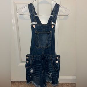 Never worn short overalls bought from Lizard Thicket size small.